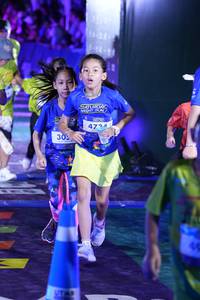 BIB: 4734
                            <button type="button" onclick="openModal(26250093)" class="btn btn-primary btn-sm float-right btn-popup" data-toggle="modal" data-target=".modal-high-quality">
                        <i class="fas fa-shopping-cart"></i> Add to Cart
                    </button>
                                            <button type="button" onclick="isThisMe(26250093, true)" class="btn btn-success btn-sm float-right btn-popup btn-isme hidden" data-toggle="tooltip" data-placement="bottom" title="นี่คือรูปของคุณใช่ไหม คลิกที่นี่เพื่อเอาเข้าอัลบั้ม">
                        <i class="fas fa-plus"></i> Add to album
                    </button>
                    <button type="button" onclick="isThisMe(26250093, false)" class="btn btn-warning btn-sm float-right btn-popup btn-isnotme hidden">
                        <i class="fas fa-ban"></i> Remove from album
                    </button>